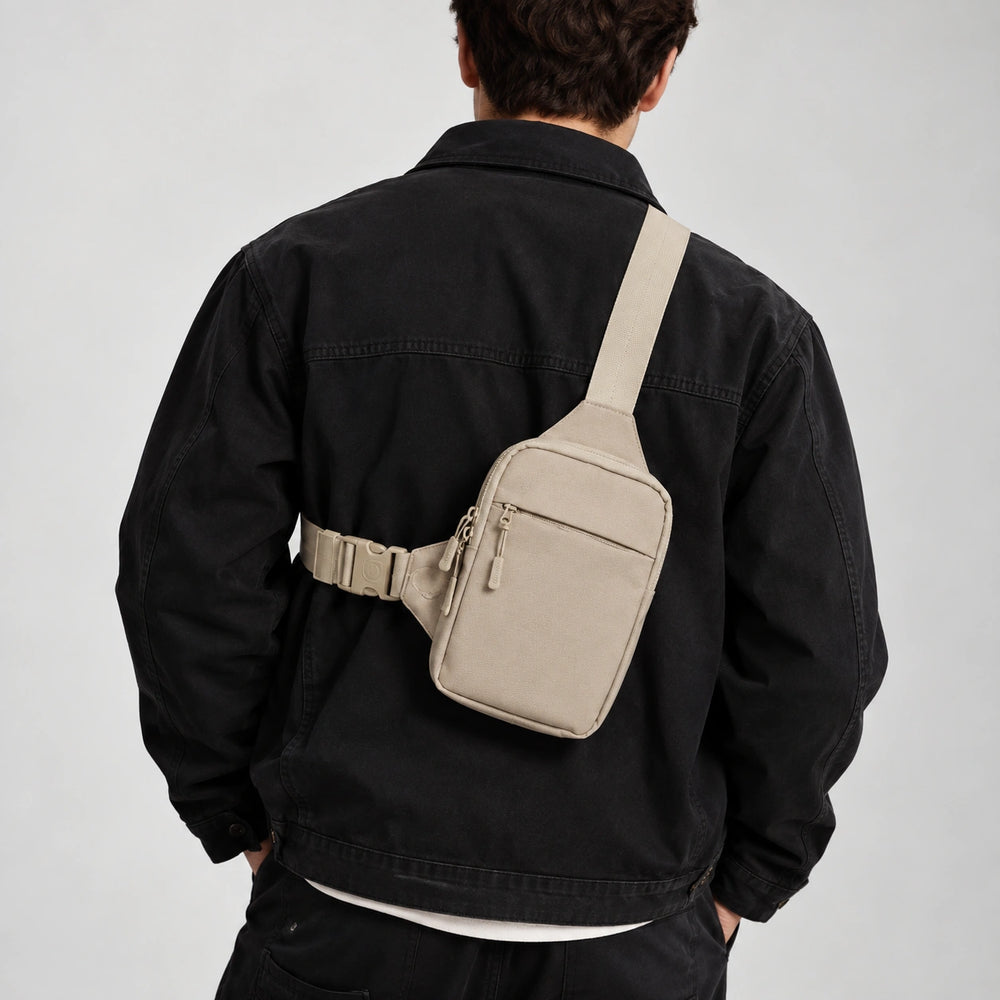 Crossbody Bag 2.0 Beige back lifestyle
