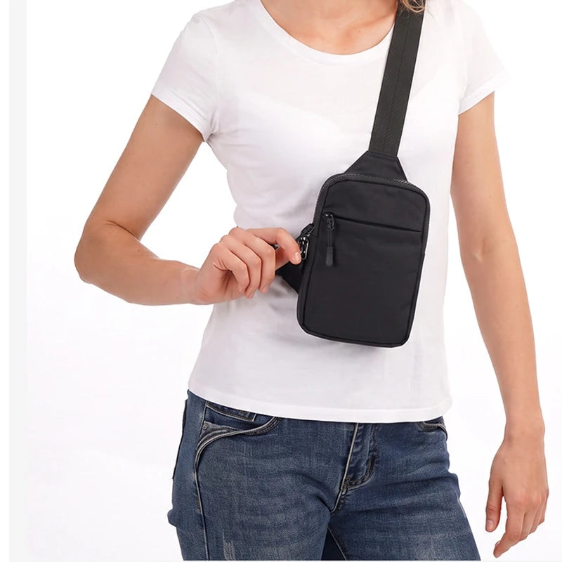 Crossbody Bag 2.0 Black front lifestyle